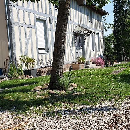 Dosches Sous Les Toits Bed & Breakfast エクステリア 写真